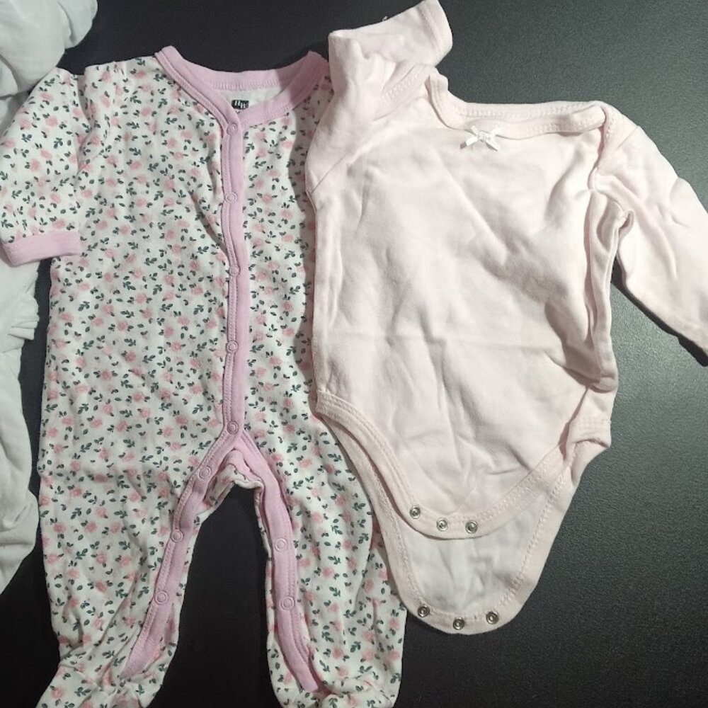 HB 3-6M Pink Bundle 1 piece and Sleepwear
